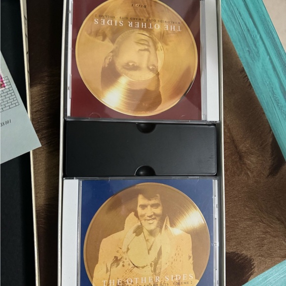 $5 bundled - Elvis collector CD set - Picture 4 of 9